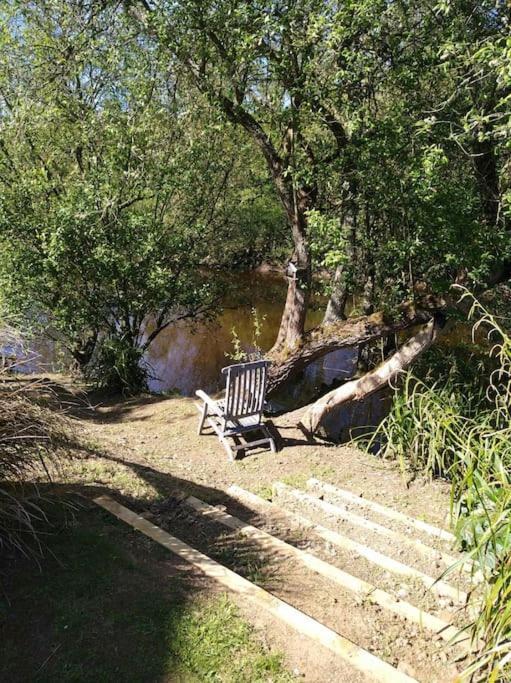Lodge Avec Vue Sur La Riviere ลันยง ภายนอก รูปภาพ